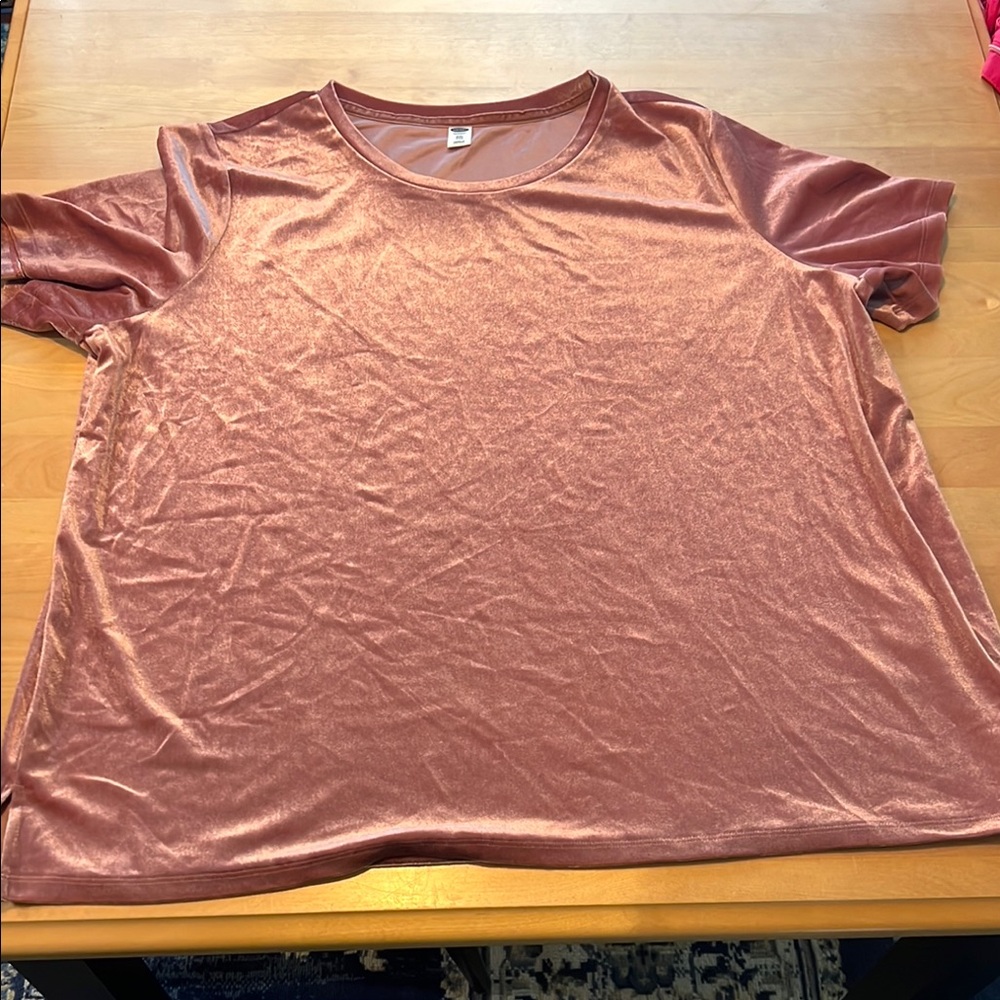Old Navy pink velvet short sleeve top XXL 2X crushed velvet look 90’s plus